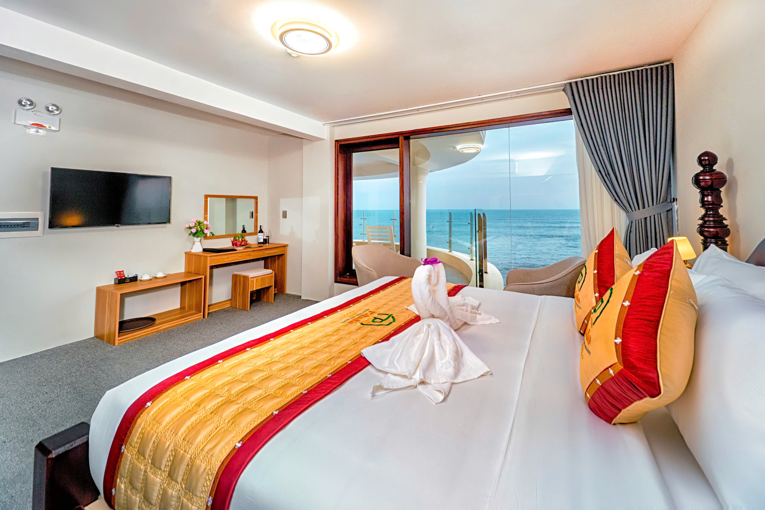 Khách sạn Palado - Thiên đường nghỉ dưỡng tại Mũi Né Khách sạn Palado - Thiên đường nghỉ dưỡng tại Mũi Né
